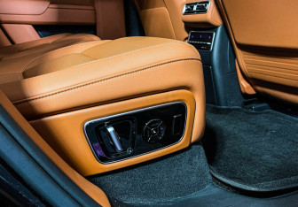 Подержанный автомобиль LiXiang L7 2024 года (26 фото)