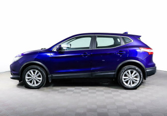 Подержанный автомобиль Nissan Qashqai 2017 года (3 фото)