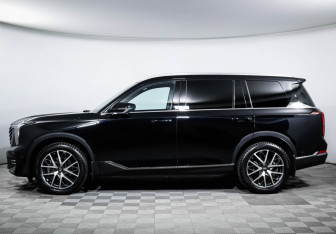 Подержанный автомобиль GAC GS8 2024 года (8 фото)