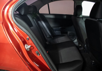 Подержанный автомобиль Mitsubishi Lancer Sedan 2010 года (11 фото)