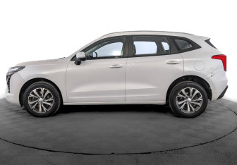 Подержанный автомобиль Haval Jolion 2023 года (8 фото)