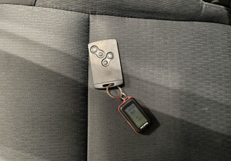 Подержанный автомобиль Renault Latitude 2011 года (15 фото)