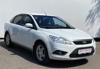 Подержанный автомобиль Ford Focus Sedan 2008 года (3 фото)