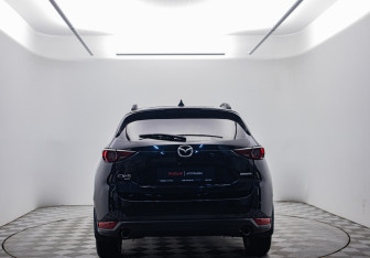 Подержанный автомобиль Mazda CX-5 2021 года (6 фото)