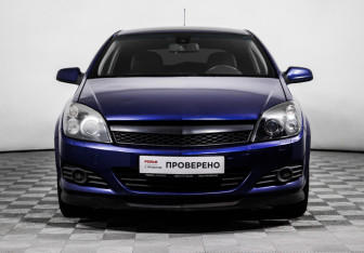 Подержанный автомобиль Opel Astra Hatchback 2006 года (2 фото)