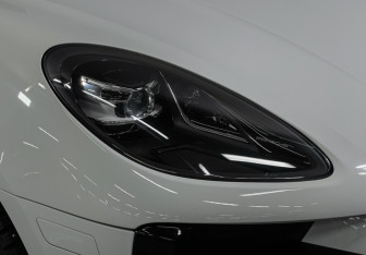 Подержанный автомобиль Porsche Macan 2019 года (23 фото)