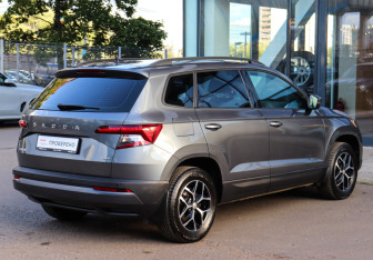 Подержанный автомобиль Skoda Karoq 2021 года (4 фото)