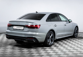 Подержанный автомобиль Audi A4 Sedan 2021 года (5 фото)