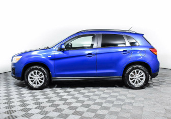 Подержанный автомобиль Mitsubishi ASX 2014 года (3 фото)