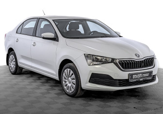 Подержанный автомобиль Skoda Rapid Liftback 2021 года (3 фото)