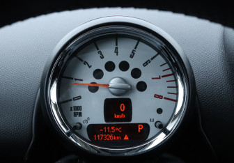 Подержанный автомобиль MINI Countryman 2011 года (11 фото)