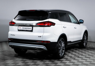 Подержанный автомобиль Geely Atlas Pro 2021 года (5 фото)