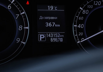 Подержанный автомобиль Infiniti QX50 2016 года (9 фото)