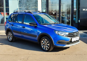 Подержанный автомобиль LADA (ВАЗ) Granta Wagon 2020 года (3 фото)