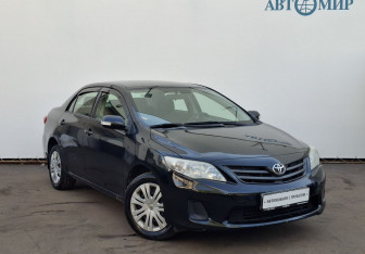 Подержанный автомобиль Toyota Corolla Sedan 2012 года (3 фото)