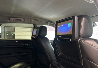 Подержанный автомобиль Cadillac SRX 2013 года (19 фото)