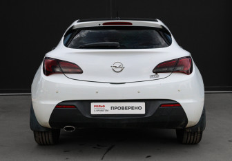 Подержанный автомобиль Opel Astra Hatchback 2014 года (5 фото)