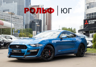 Подержанный автомобиль Ford Mustang Coupe 2019 года (1 фото)
