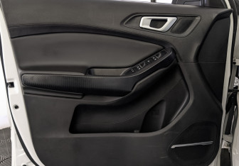 Подержанный автомобиль Chery Tiggo 4 2022 года (18 фото)