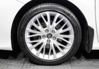 Подержанный автомобиль Toyota Camry Sedan 2018 года (25 фото)