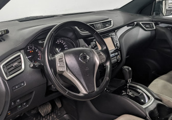 Подержанный автомобиль Nissan Qashqai 2016 года (15 фото)