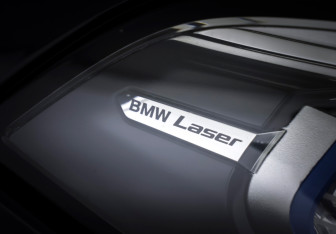 Подержанный автомобиль BMW X7 2021 года (28 фото)