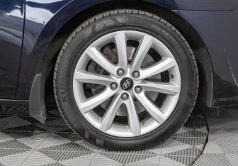 Подержанный автомобиль Hyundai i40 Wagon 2012 года (8 фото)