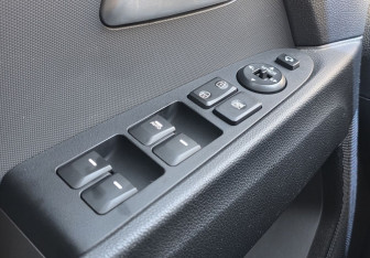 Подержанный автомобиль Kia Sportage 2014 года (15 фото)