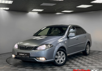 Подержанный автомобиль Ravon Gentra 2015 года (16 фото)