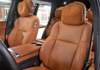 Подержанный автомобиль LiXiang L9 2023 года (18 фото)