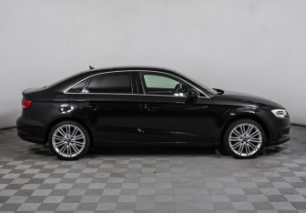 Подержанный автомобиль Audi A3 Sedan 2018 года (4 фото)