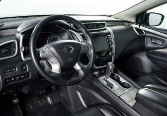 Подержанный автомобиль Nissan Murano Suv 2021 года (11 фото)
