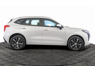 Подержанный автомобиль Haval Jolion 2023 года (4 фото)