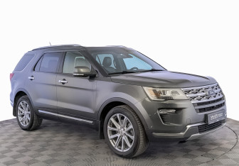 Подержанный автомобиль Ford Explorer 2018 года (3 фото)