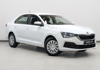 Подержанный автомобиль Skoda Rapid Liftback 2022 года (3 фото)