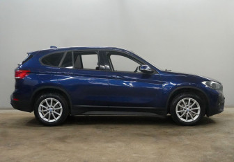 Подержанный автомобиль BMW X1 2020 года (4 фото)