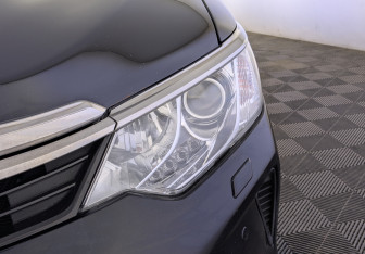 Подержанный автомобиль Toyota Camry Sedan 2016 года (11 фото)