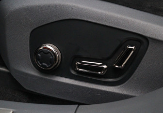 Подержанный автомобиль Zeekr 001 2023 года (24 фото)