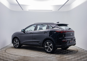 Подержанный автомобиль JAC JS6 2023 года (7 фото)