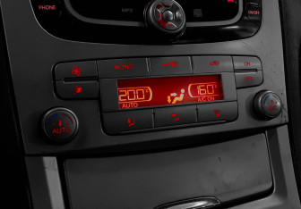 Подержанный автомобиль Ford S-MAX 2008 года (14 фото)