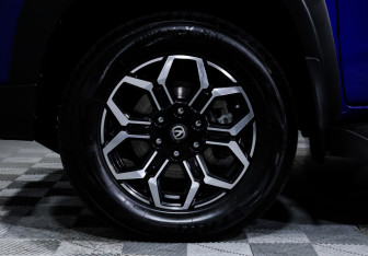 Подержанный автомобиль Changan Hunter Plus 2023 года (13 фото)