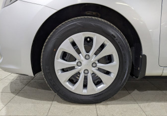 Подержанный автомобиль Kia Rio Sedan 2019 года (12 фото)