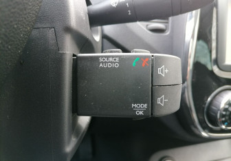 Подержанный автомобиль Renault Kaptur 2017 года (13 фото)