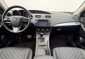 Подержанный автомобиль Mazda 3 Sedan 2013 года (9 фото)