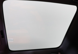 Подержанный автомобиль LiXiang L9 2023 года (16 фото)