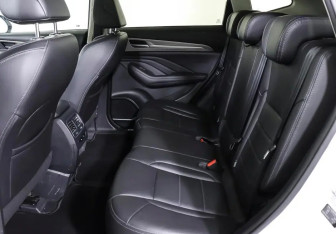 Подержанный автомобиль Haval F7 2021 года (13 фото)