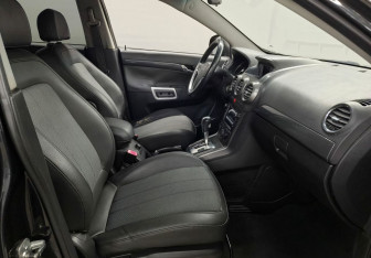 Подержанный автомобиль Opel Antara 2008 года (9 фото)