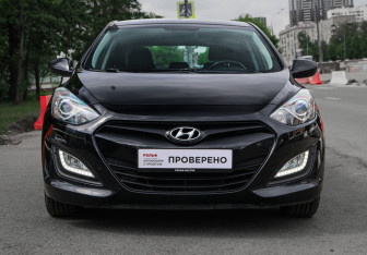 Подержанный автомобиль Hyundai i30 Hatchback 2012 года (2 фото)
