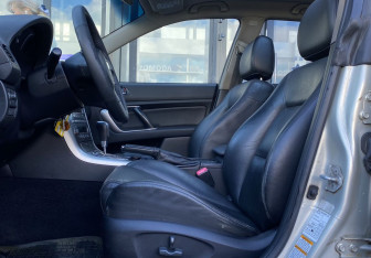 Подержанный автомобиль Subaru Outback Wagon 2006 года (19 фото)