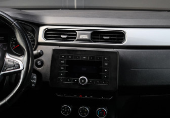 Подержанный автомобиль Renault Arkana 2019 года (10 фото)